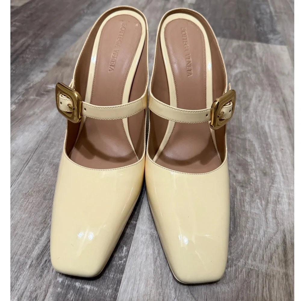 Bottega Veneta Wedge Cream Patent Leather Square Toe Mary Jane Buckle Heels 40